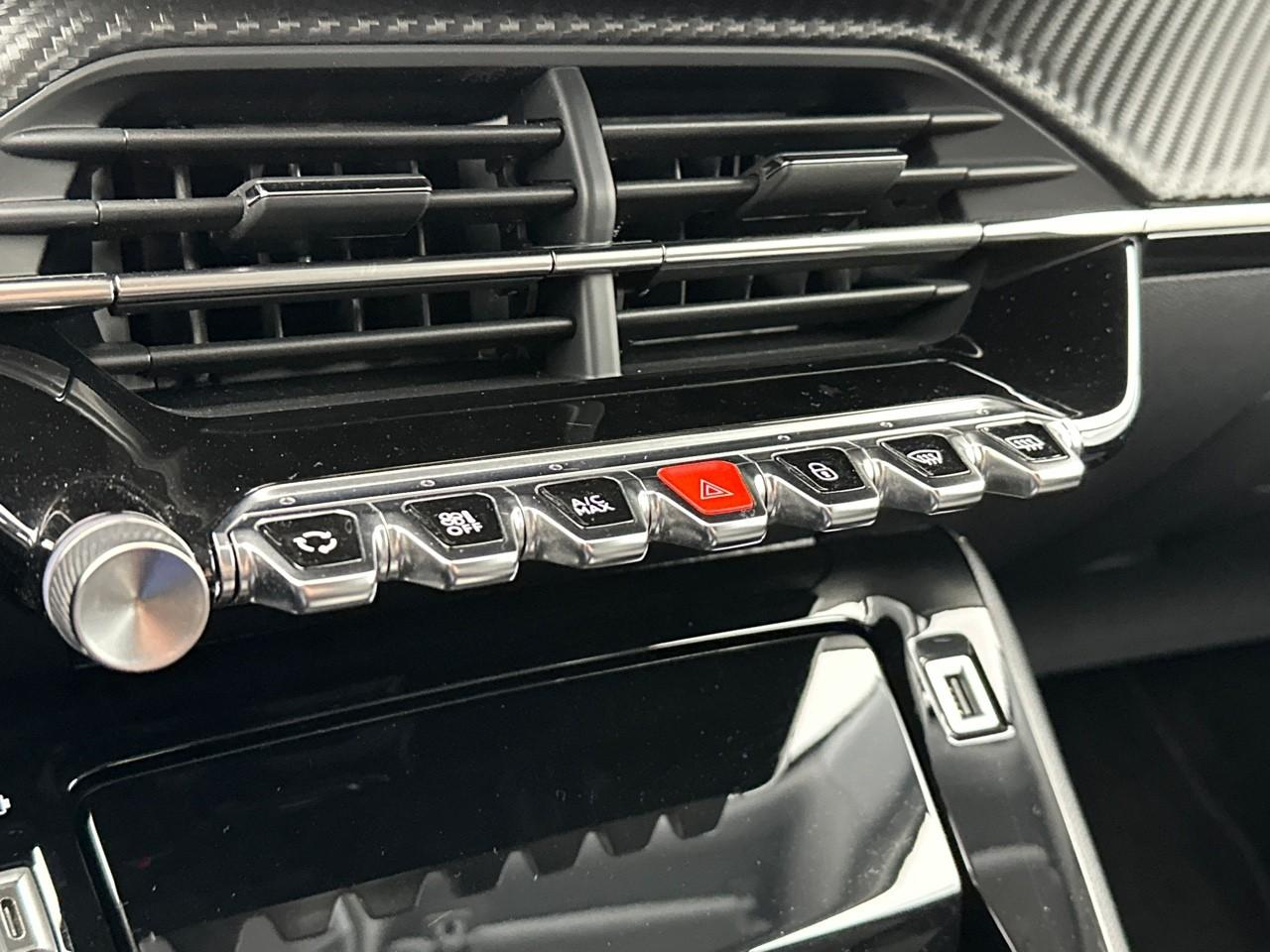 Peugeot 2008 puretech 130 s&s eat8 allure — photo 26