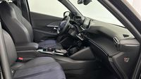 Peugeot 2008 1.2 PureTech 130ch S&S GT EAT8 — photo 15