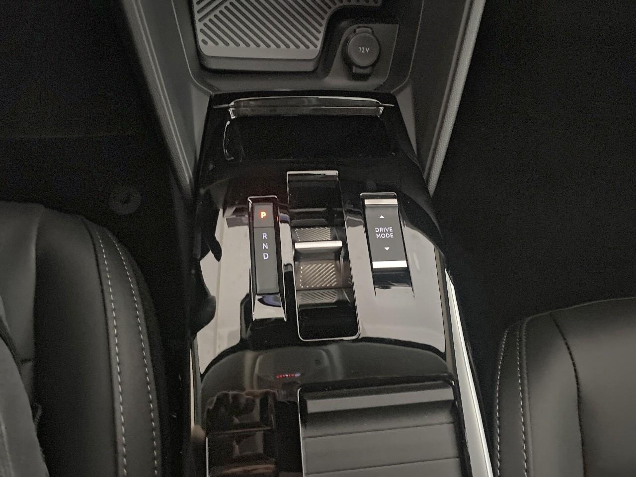 Citroën C4 hybride 145 ch e-dcs6 max — photo 17