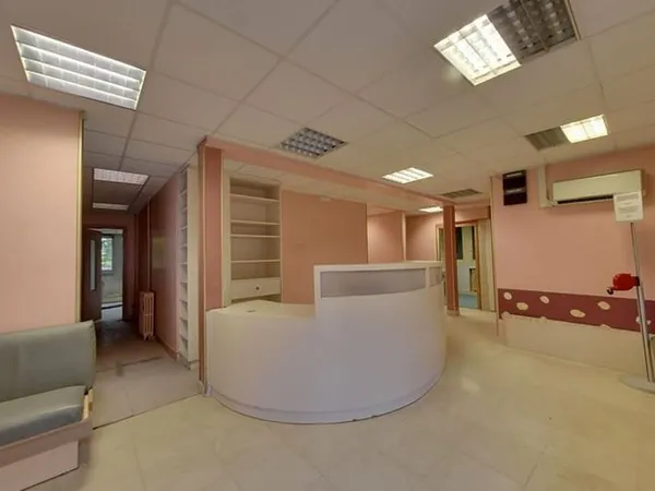 Local commercial 126 m²