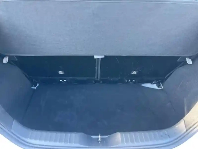 Toyota Aygo x 1.0 vvt-i 72ch dynamic — photo 12