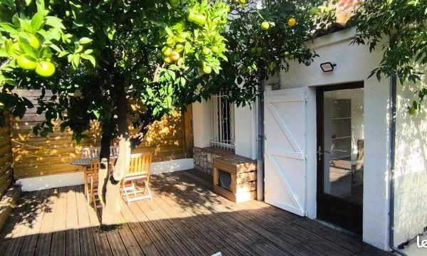 Charmant appartement rénové avec jardin Golfe Juan