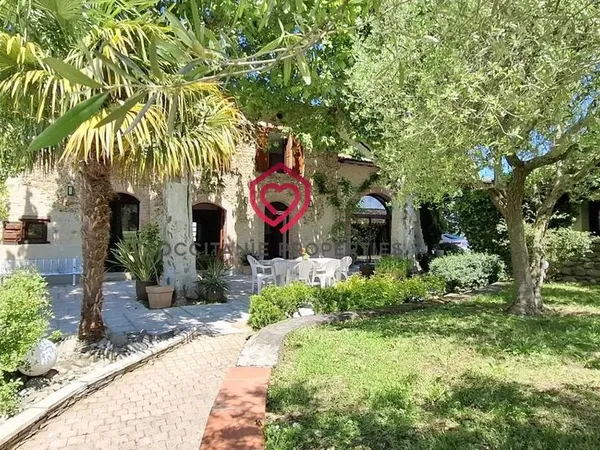 Ferme 14 pièces 403 m²
