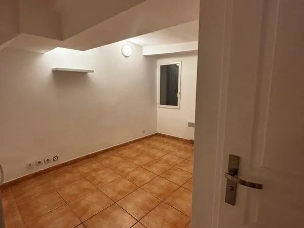 Location studio Salon de Provence centre ville