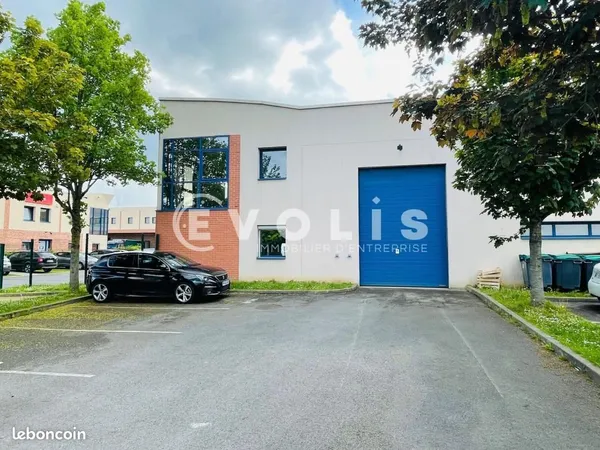 Local d'activité 295 m²