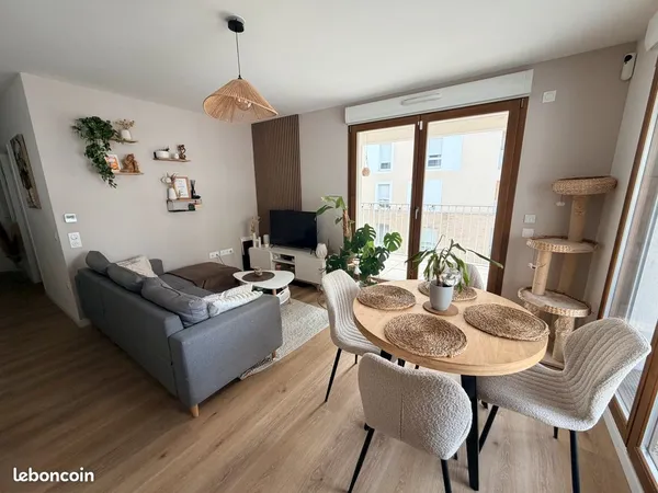 Appartement recent type t3 + loggia et parking privatif