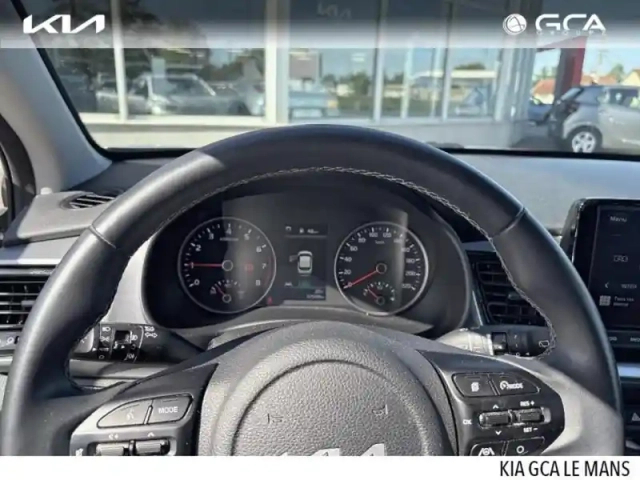 Kia Stonic 1.0 t-gdi 100ch active dct7 — photo 8