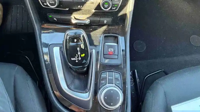 Bmw Serie 2 active tourer 218d 150 ch bva8 — photo 23