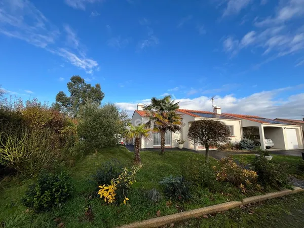 Maison à vendre 8 pièces - L'Herbergement