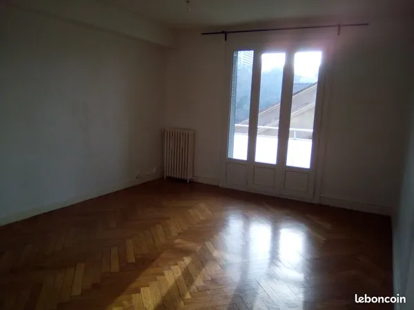 Location t2 lyon 4