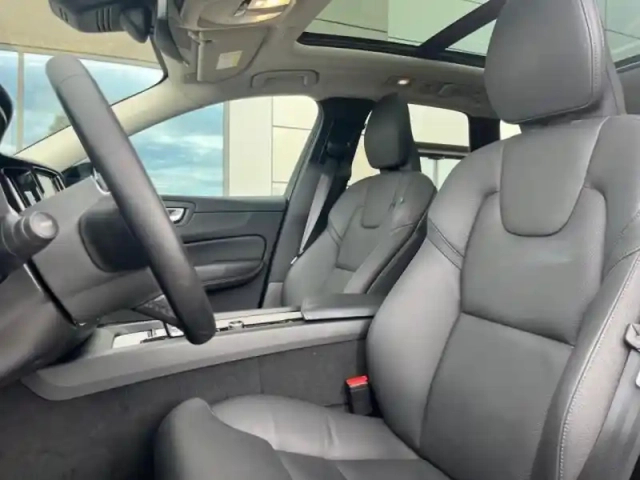 Volvo Xc60 t6 hybride rechargeable 253 + 145ch ultra style dark geartronic 8 awd — photo 6