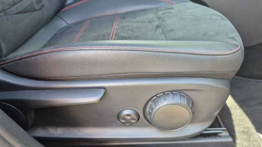 Mercedes Classe GLA 200 d 150 8G-DCT - AMG Line – 2023 – 63529 km – Diesel – Boîte Automatique — photo 26