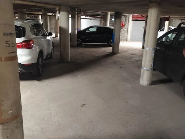 Parking double en sous-sol fermé proche piscine bonneveine