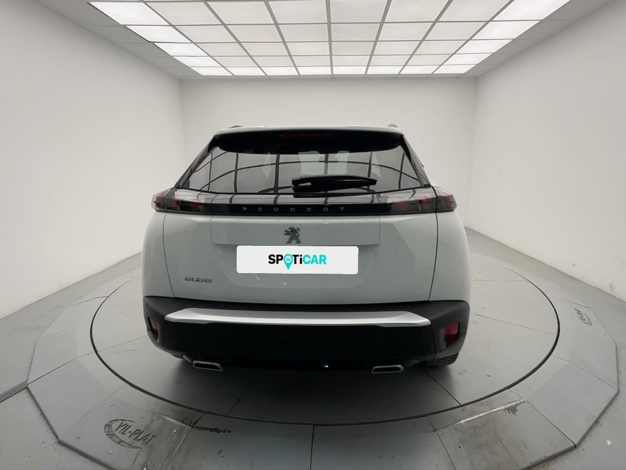 Peugeot 2008 puretech 130 s&s eat8 allure — photo 4