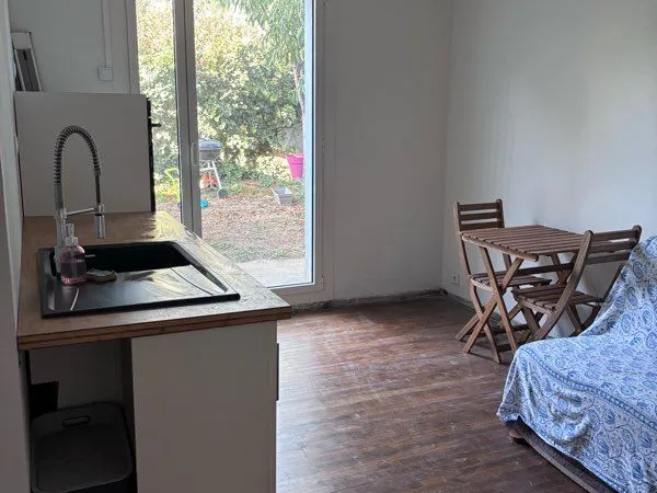 Studio meublé avec accès jardin