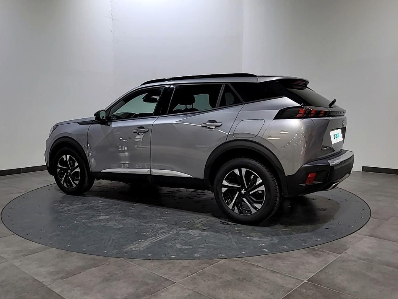 Peugeot 2008 puretech 130 s&s eat8 allure pack — photo 3
