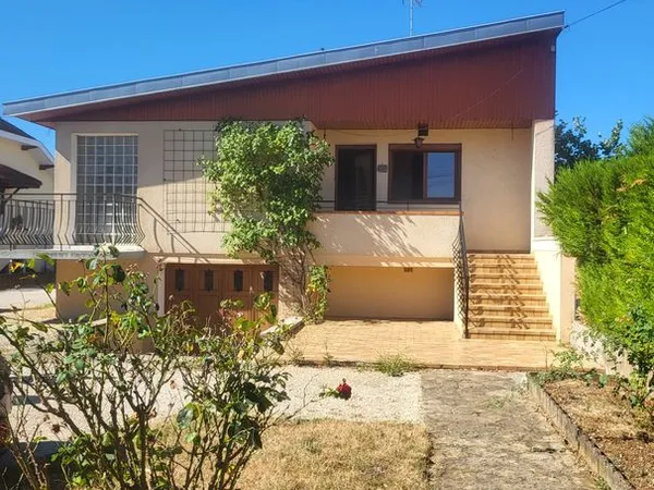 SAULON-LA-RUE Maison T5 de 109 m² sur sous-sol complet - 255.000 euros
