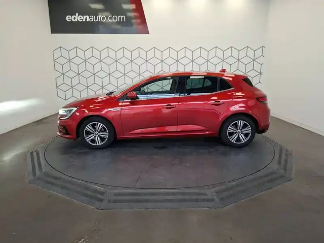 Renault Megane mégane iv berline blue dci 115 — photo 8