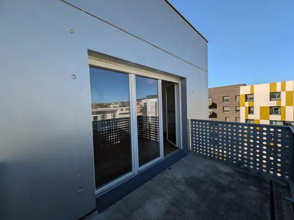 Docks,au calme du bruit,parking