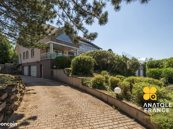 Propriété 10 pièces 373 m²