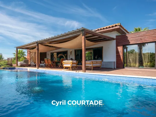 Maison 7 pièces 222 m²