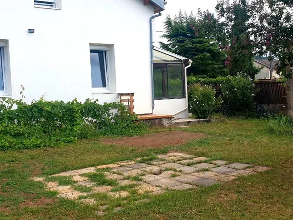 A louer jolie maison familiale avec jardin