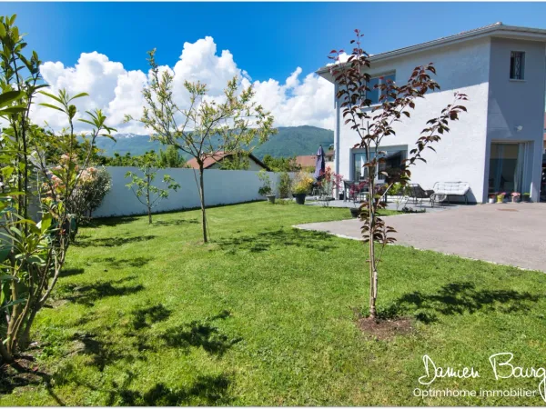 Maison individuelle de 124 m2 avec 4 chambres et terrain de plus de 400 m2