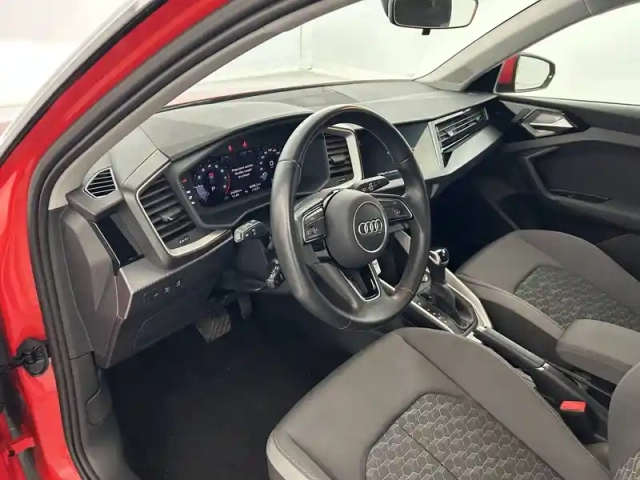 Audi A1 sportback 25 tfsi 95 ch s tronic 7 — photo 38