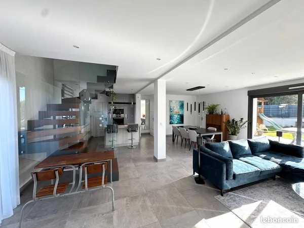 Maison contemporaine DPE A - RT2012 - 120 m² - Suite parentale - 4 chambres - Maincy