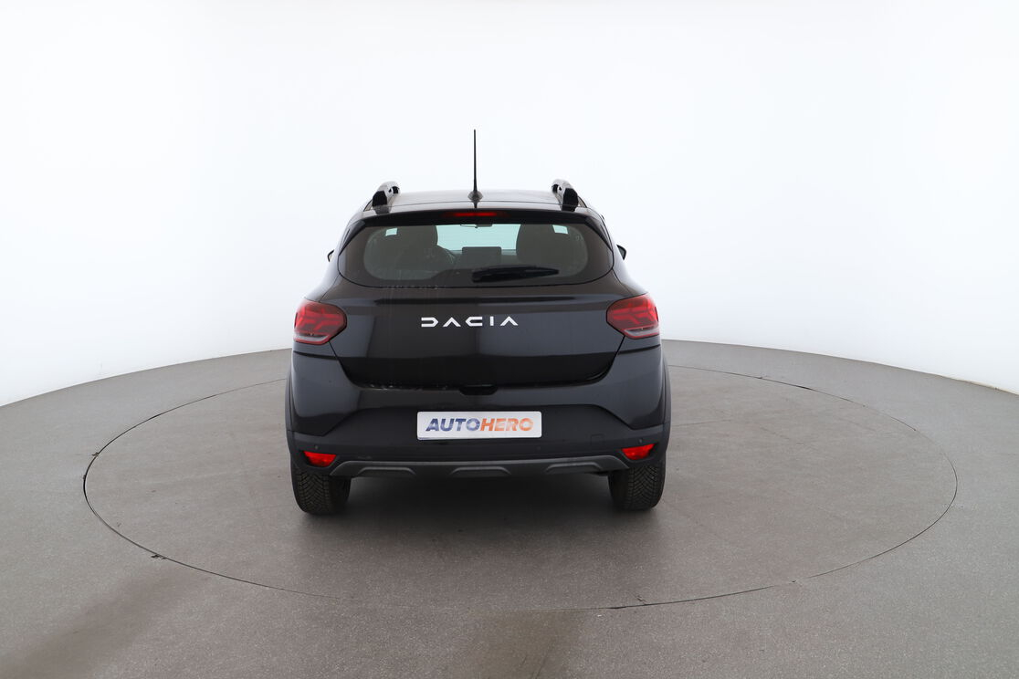 Dacia Sandero Stepway 1.0 TCe Expression — photo 4
