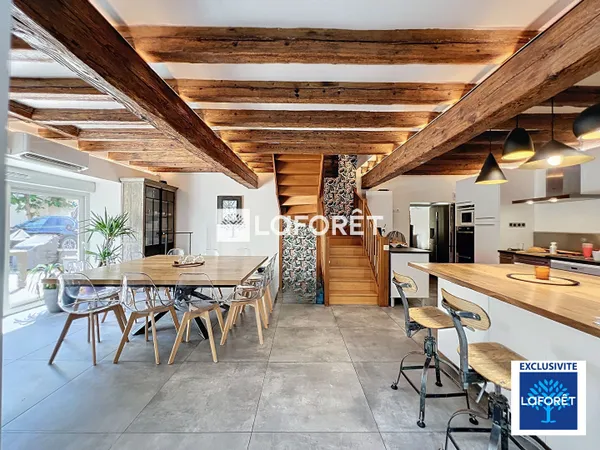 Maison 8 pièces 167 m²