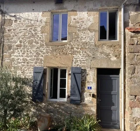 A louer maison dans un village