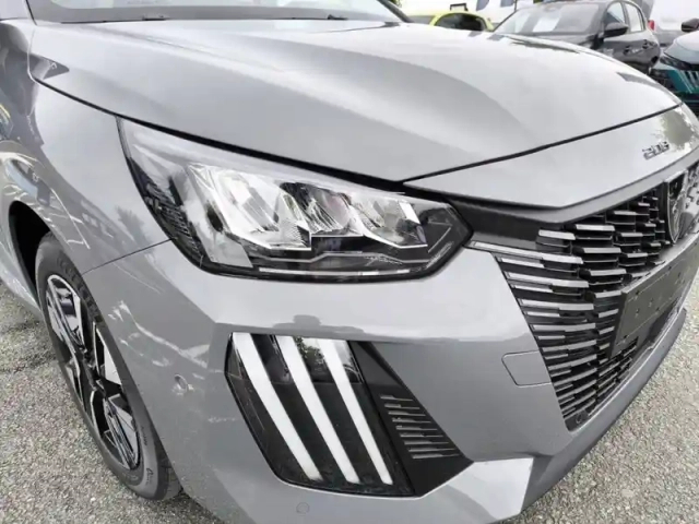 Peugeot 208 hybrid 110 ch e-dcs6 — photo 16