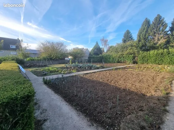 Terrain 856 m² Vilde Guingalan