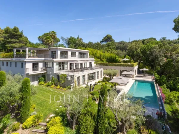 Hauteurs de Cannes Splendide Villa avec Vue Mer de Rêve