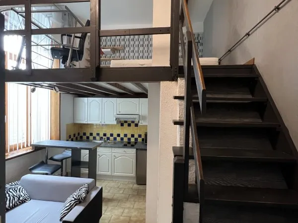 Loue studio en duplex meublé, Vieux Lille
