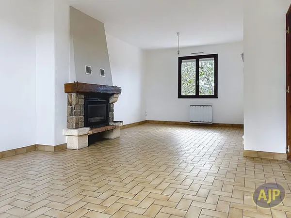 Maison Rouge 5 pièce(s) 101.97 m2