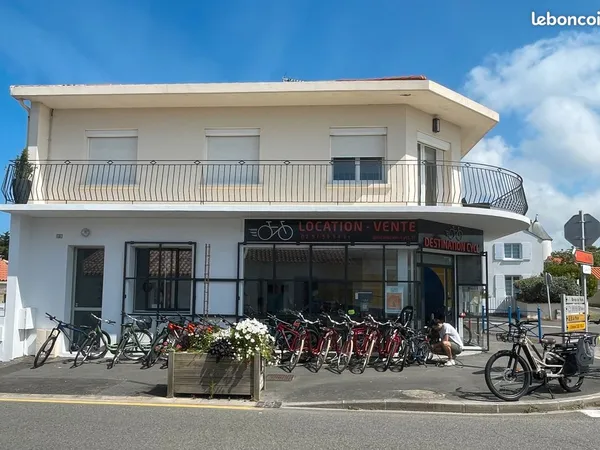 Local commercial Notre Dame de Monts