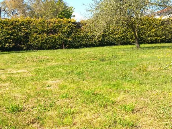 Terrain 500 m² Sulignat
