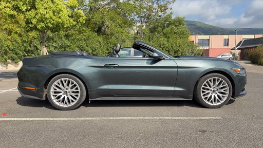 Ford Mustang Cabriolet 2.3 Ecoboost 317 - . – 2015 – 63092 km – Essence – Boîte Manuelle — photo 4