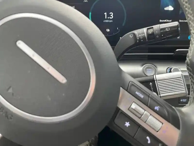 Hyundai Kona hybrid 141 — photo 32