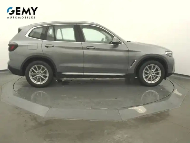 Bmw X3 sdrive 18d 150ch bva8 — photo 4