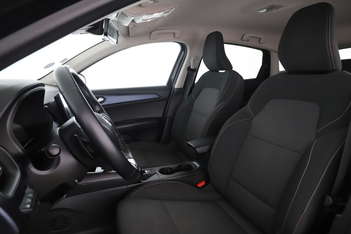 Renault Arkana 1.3 TCe Mild Hybrid Evolution EDC — photo 9