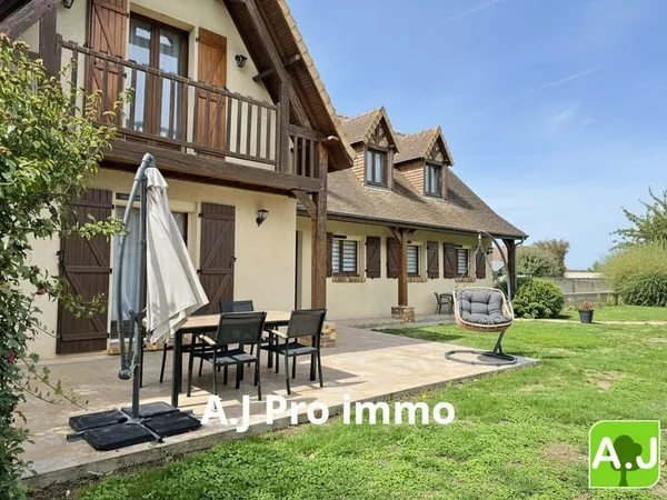 Maison traditionnelle de 184 m² habitables, sur sous-sol total
