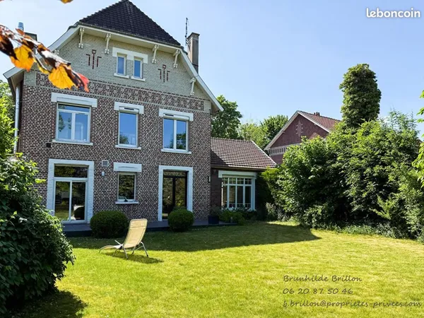 Maison 9 pièces 215 m²