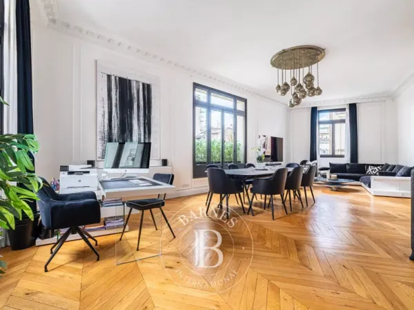 Paris 16 - La Muette/Paul Doumer - Appartement 5/6 chambres