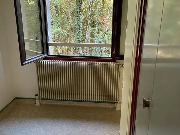 Appartement à louer 30 m2 Pugey