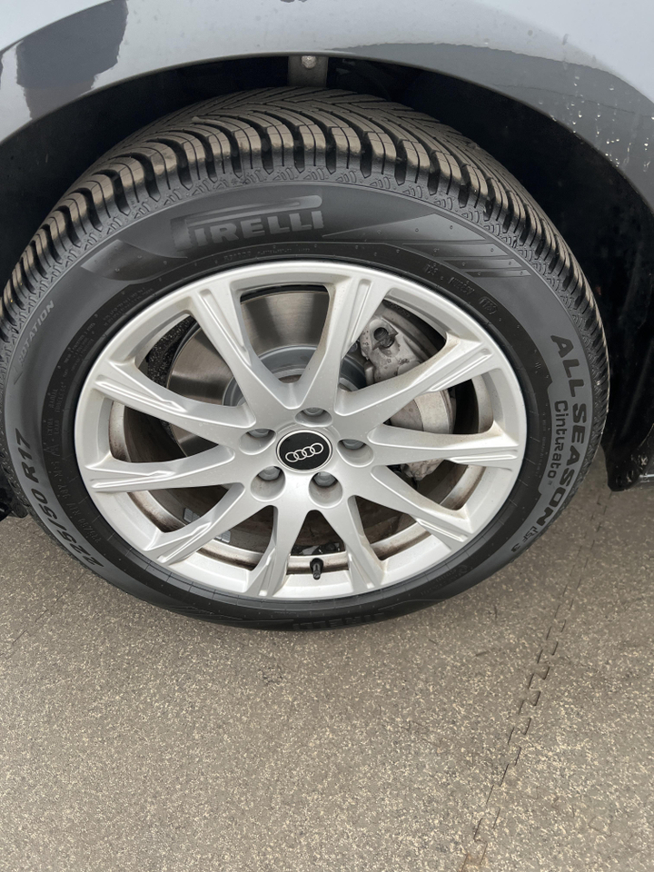Audi A4 — photo 42