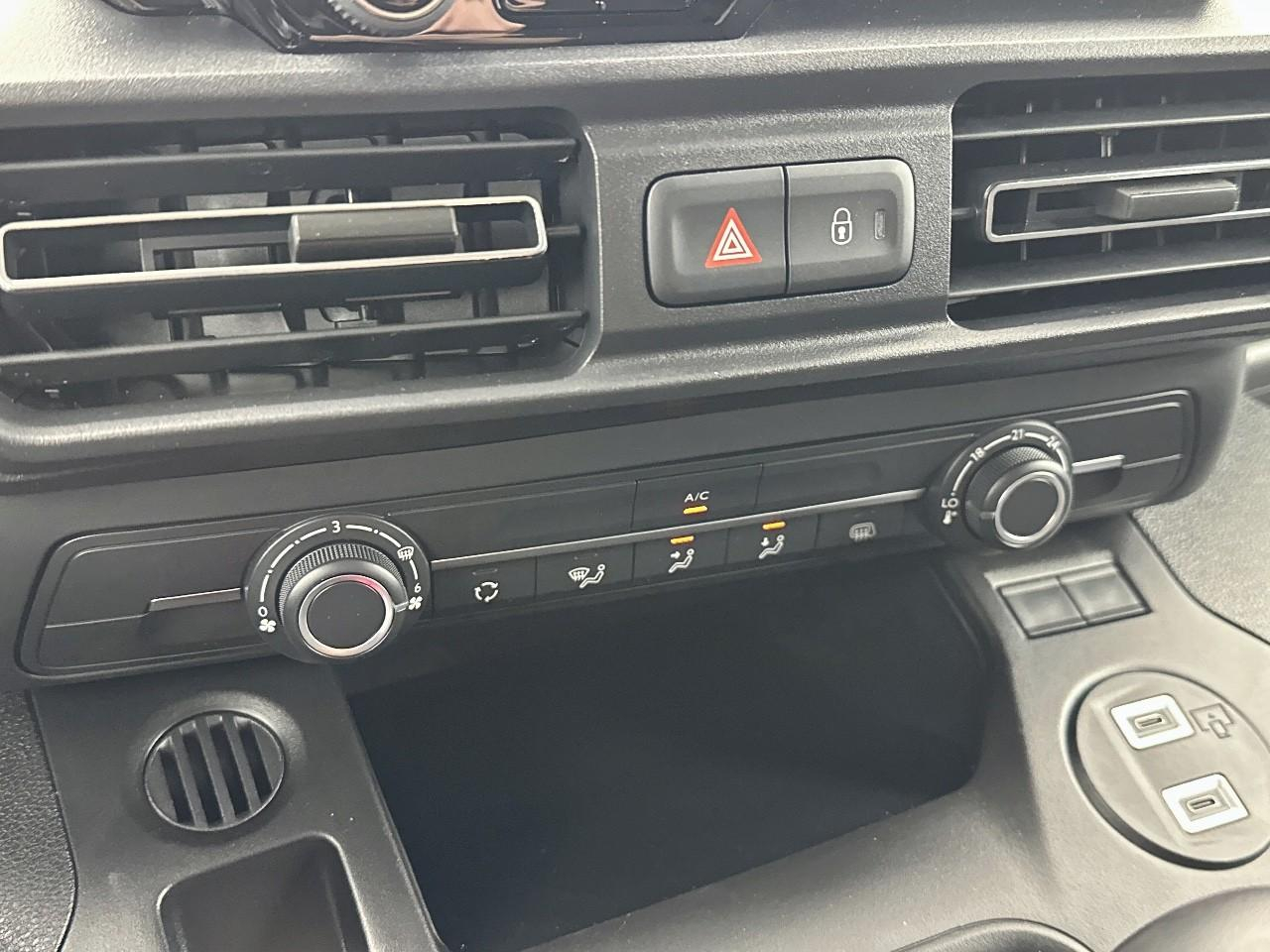 Citroën Berlingo van m diesel 100 ch manuelle — photo 27