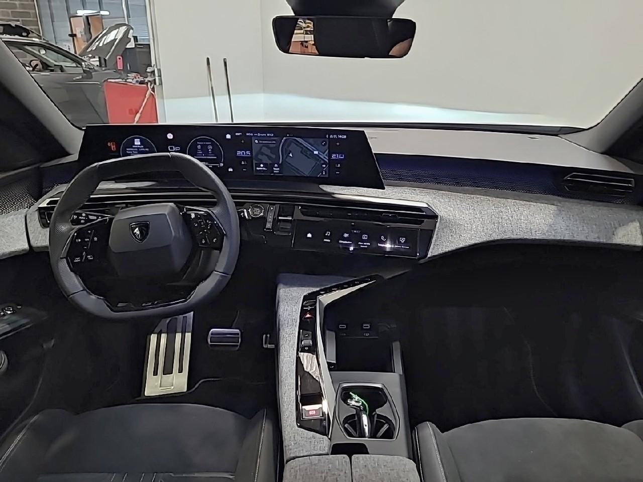 Peugeot 3008 hybrid 136 e-dcs6 gt — photo 12